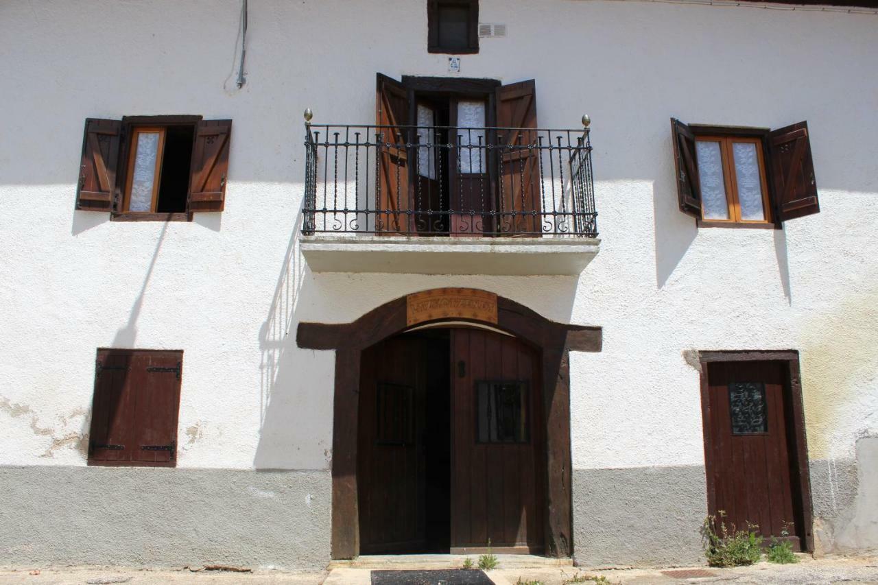Lazkotzenea Guest House Mezkiriz Exterior photo